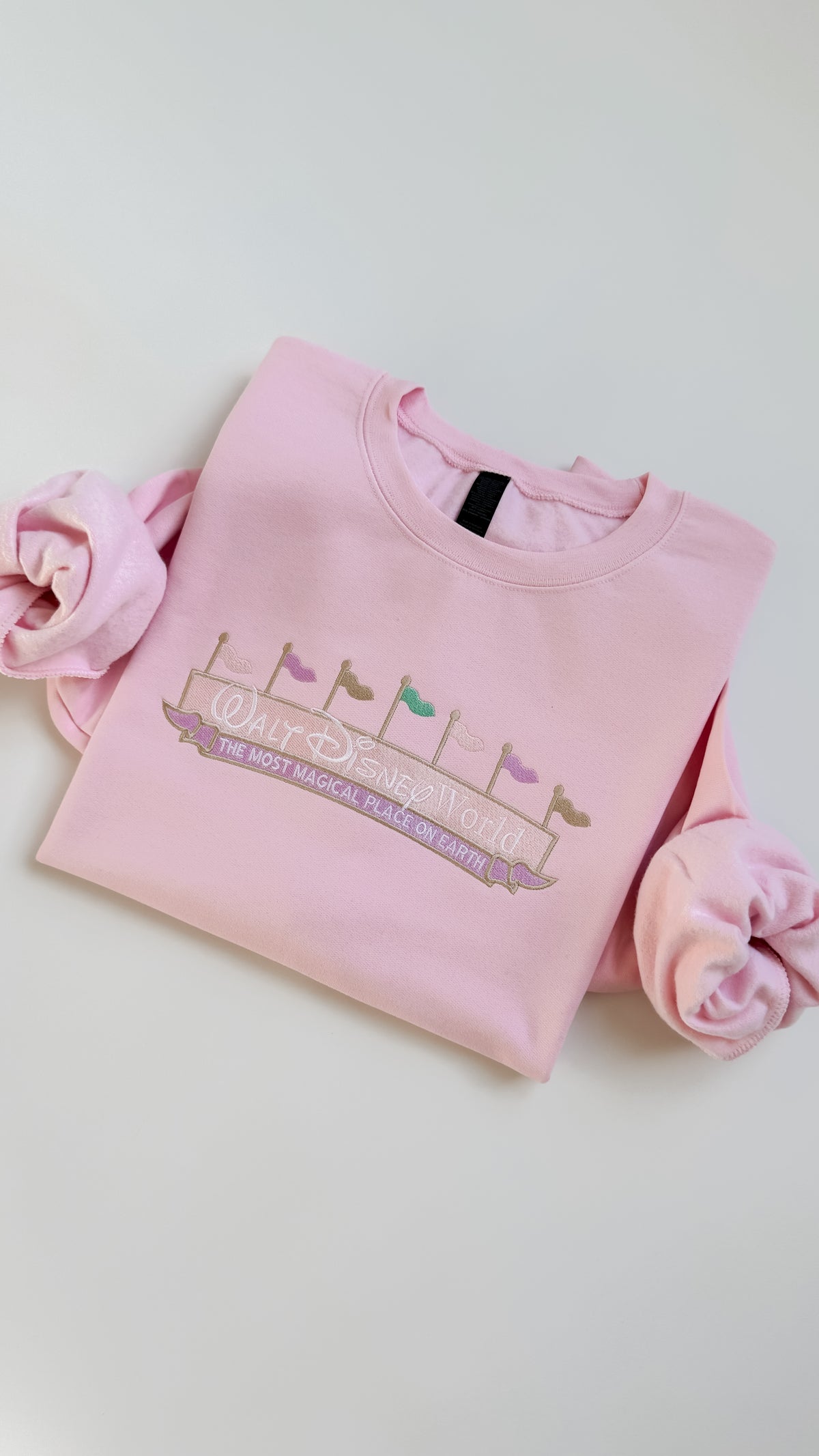 PASTEL WORLD CREW NECK