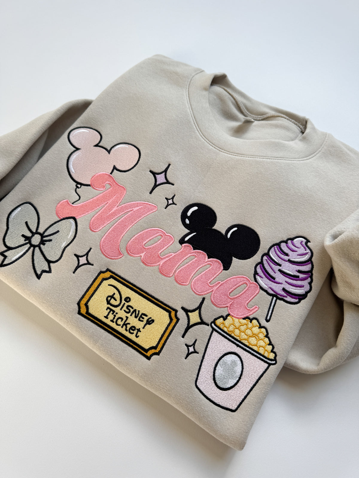MAGIC MAMA CREW NECK