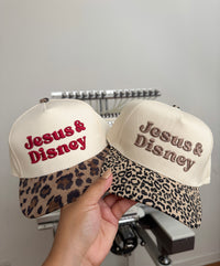 JESUS & MAGIC HAT