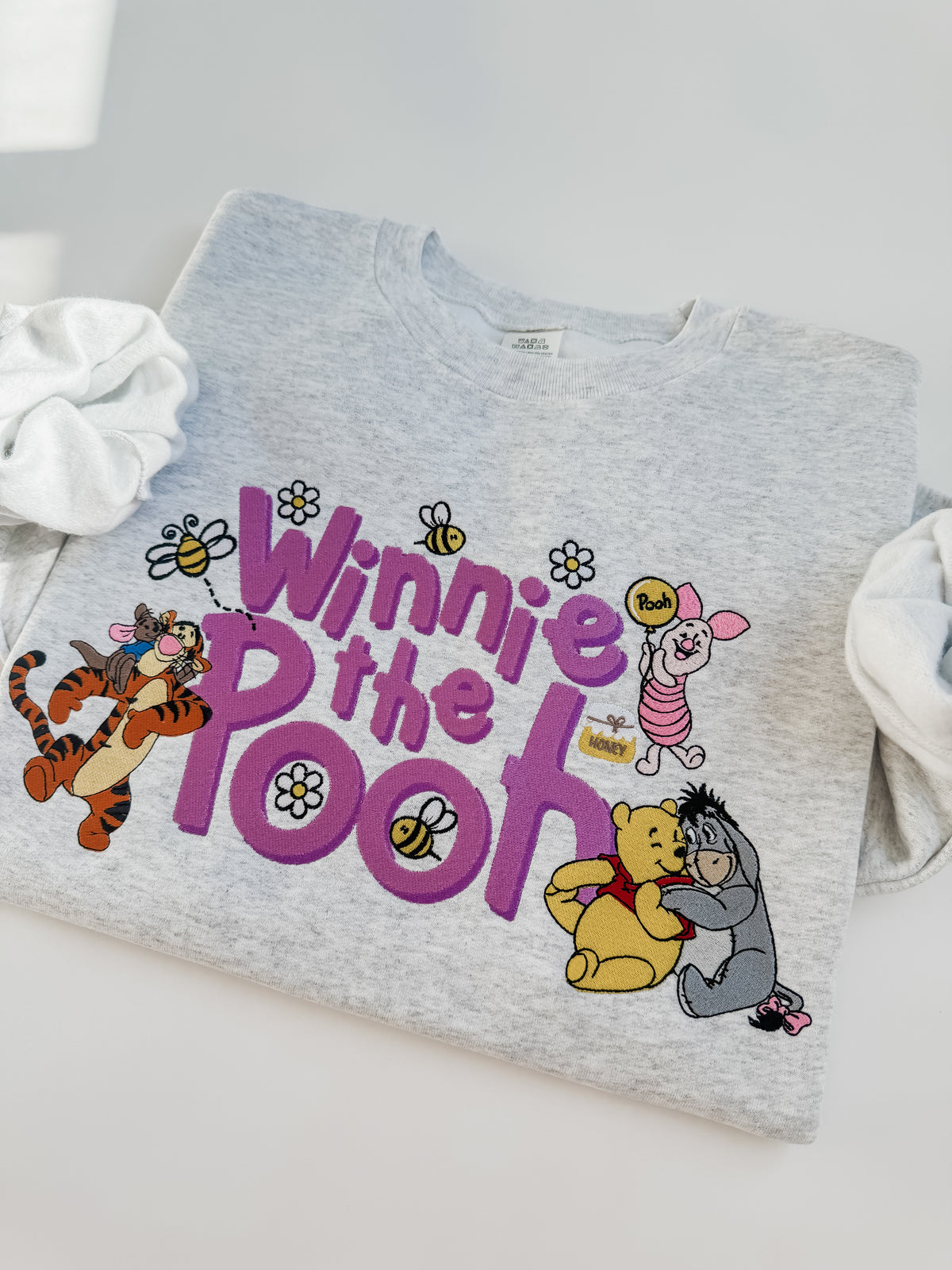FLOWER POOH CREW NECK