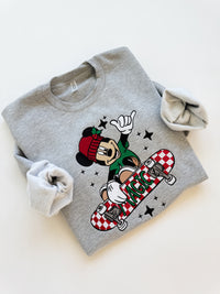 JOLLY SKATER CREW NECK